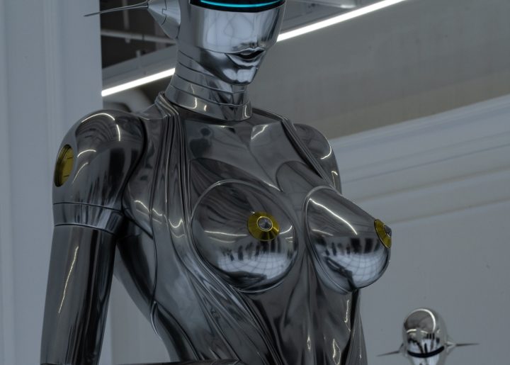Robot femenino